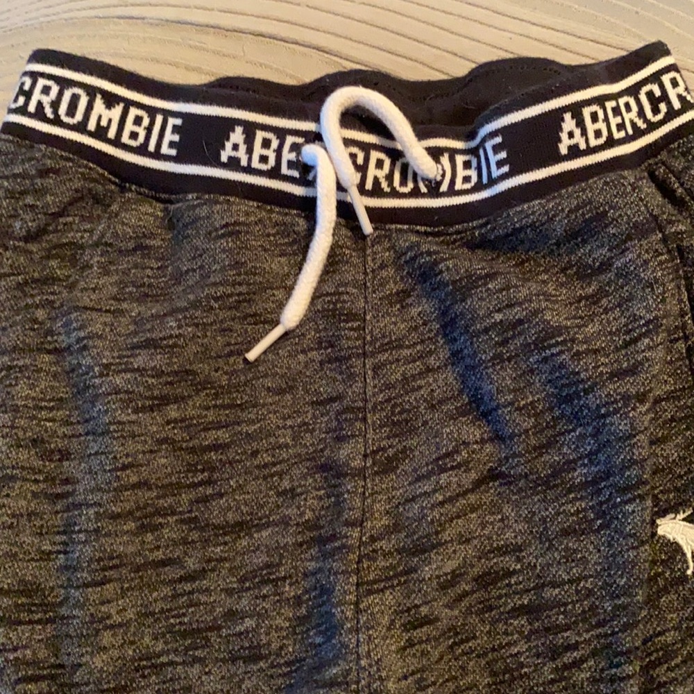 Abercrombie kids boy joggers 7/8